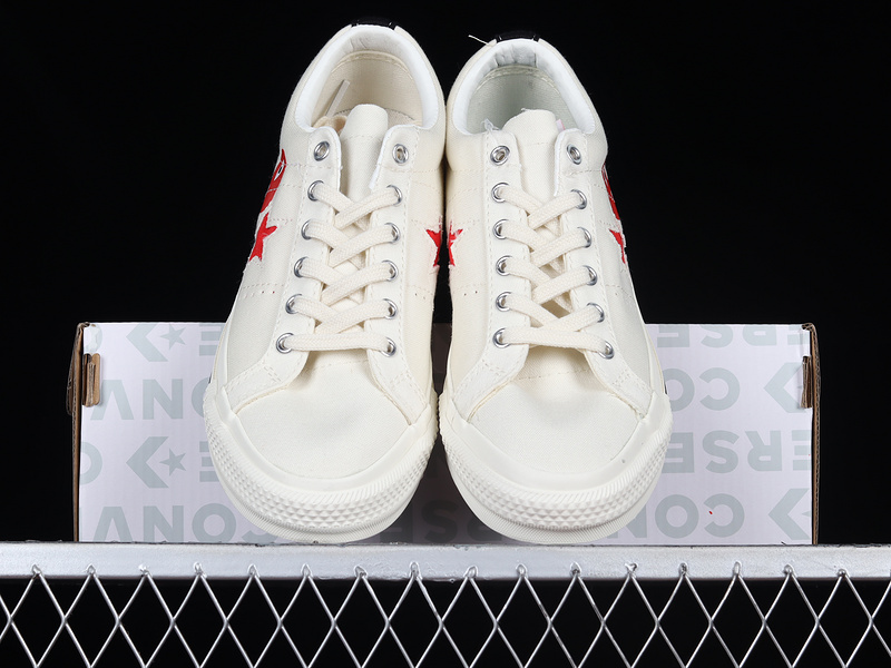 Comme Des Garçons Play X One Star Cloud Dancer/Red/White 9