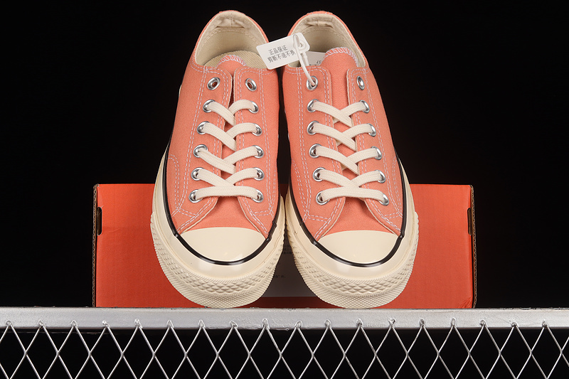 Chuck Taylor All-Star 70S Low Ox Wild Mango/Egret/White 31