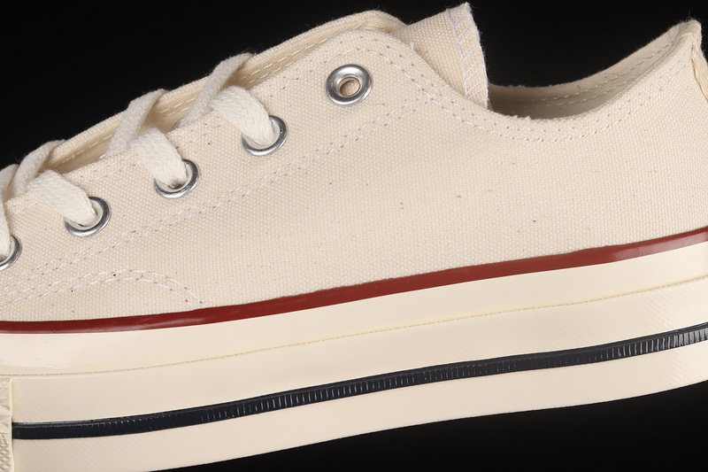 Chuck Taylor All-Star 70S Low Top Parchment Beige/Beige/Red 11