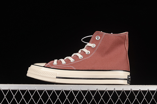 Chuck Taylor All-Star 70S High Saddle/Egret/Black 31