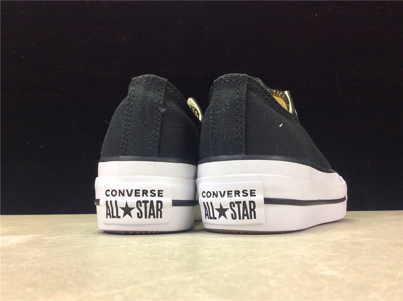 Chuck Taylor All Star Lift Low Top Navy Blue/White 23