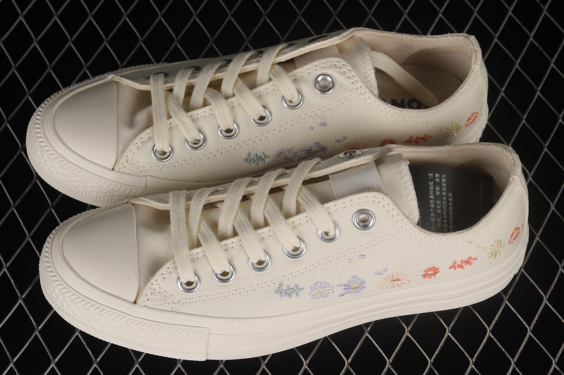 Chuck Taylor All Star Low 70S Egret/Multi-Color/Black 7