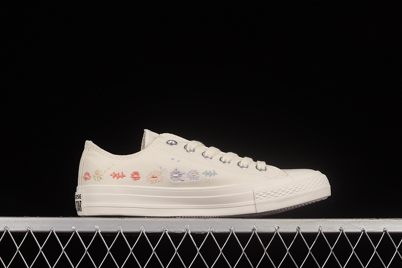 Chuck Taylor All Star Low 70S Egret/Multi-Color/Black 9