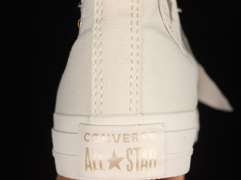 Chuck Taylor All Star High Egret/Egret/Light Gold 19