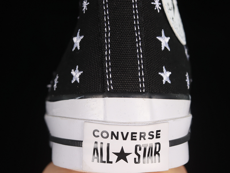 Chuck Taylor All Star High Black/Egret/Vintage White 21