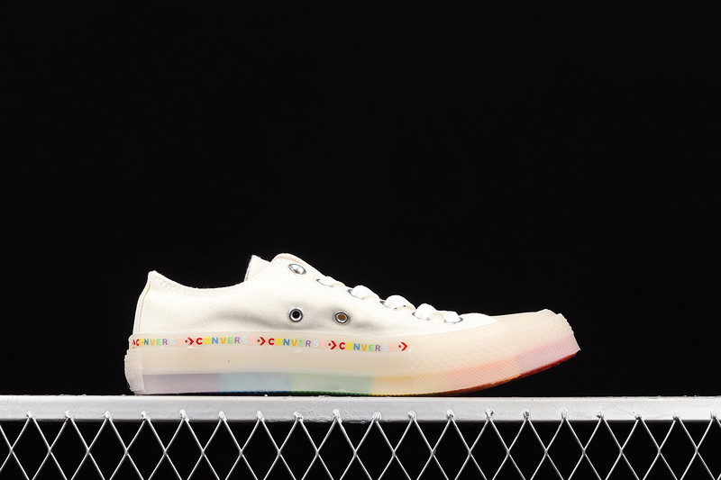 Chuck Taylor 70S All-Star Low Rainbow Off White/Multi-Color 9