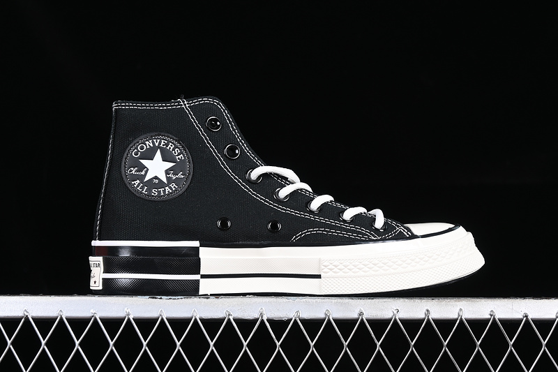 Chuck 1970S White/Black 9