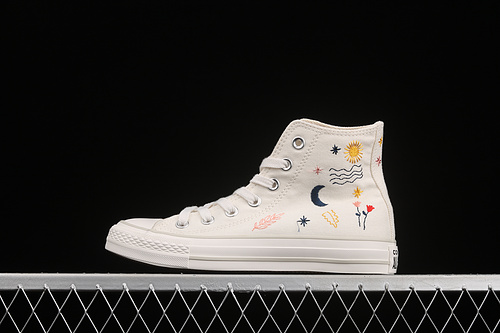 Chuck Taylor All Star High It's Okay To Wander Egret/Vintage White/Black 3