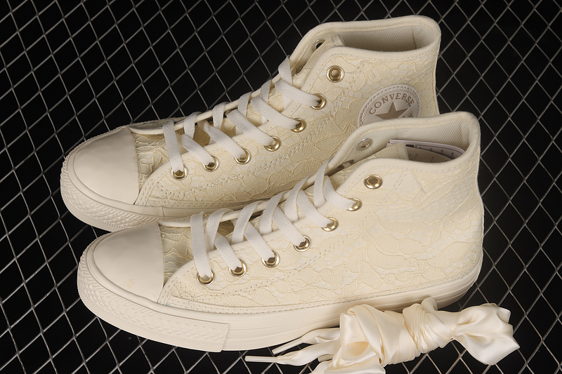 Chuck Taylor All Star Gold/White/White 3