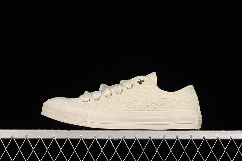 Chuck Taylor All Star Cream White/Cream White/Cream White 17