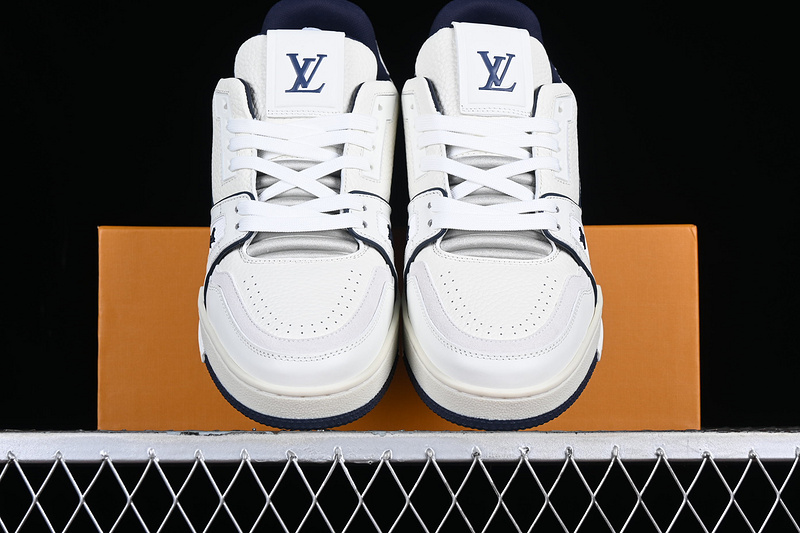 L*V Trainer 54 White/Blue 29