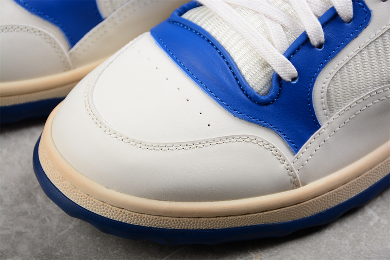 Gucci Throws It Back With The Retro-Inspired White/Blue 5