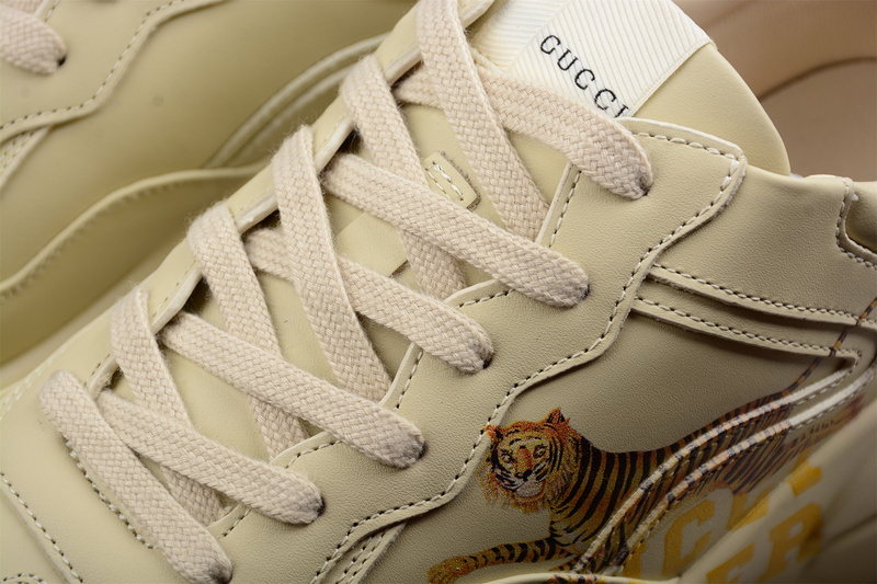 Gucci Rhyton Vintage Trainer Sneaker Beige/Beige/Tiger 23