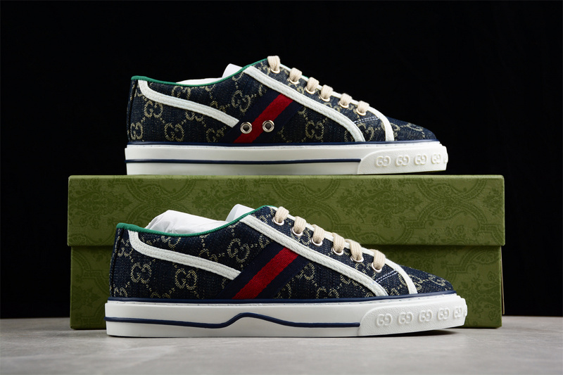 Gucci Tennis 1977 Print Sneaker White/Red/Black 19