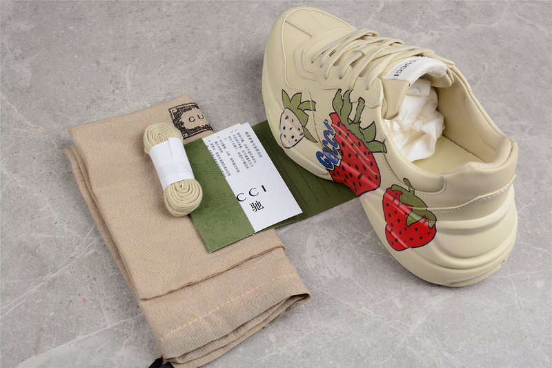 Gucci Rhyton Vintage Trainer Sneaker Beige/Red/Green 9