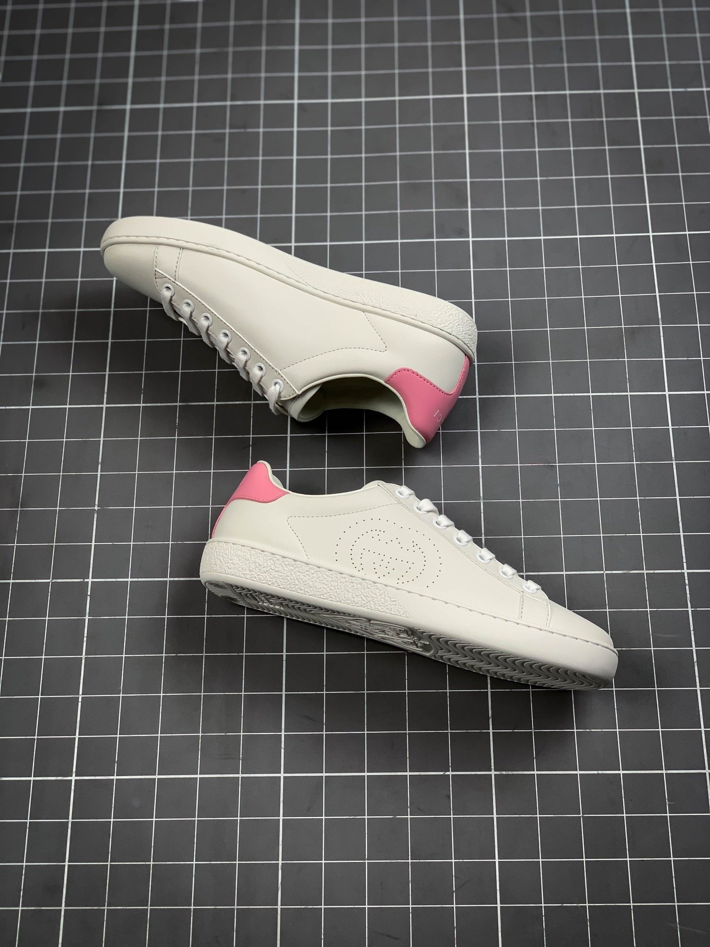 Gucci Ace Embroidered Low-Top Sneaker White/White/Pink 9