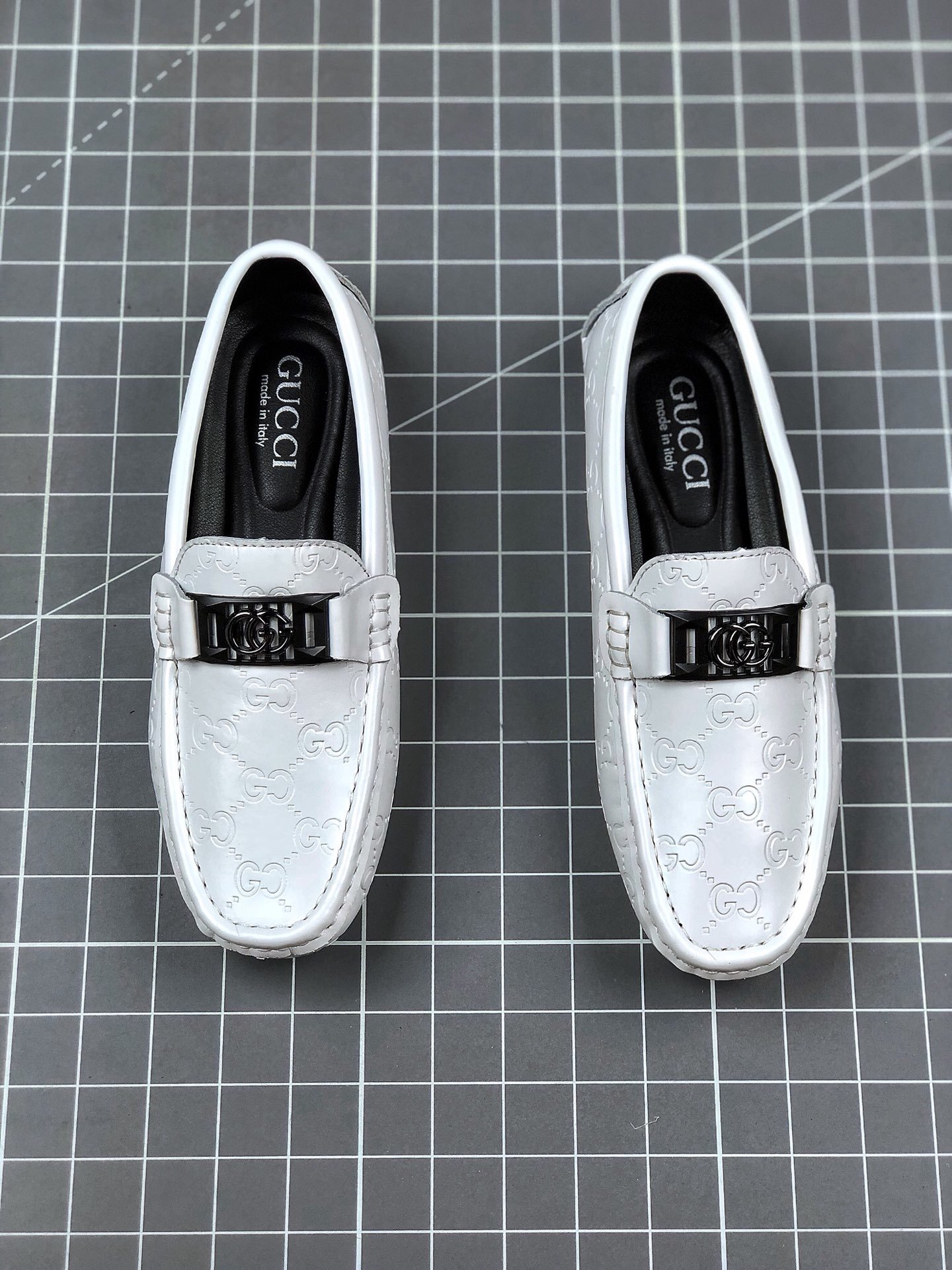 Gucci Leather Shoes White/White/Black 3