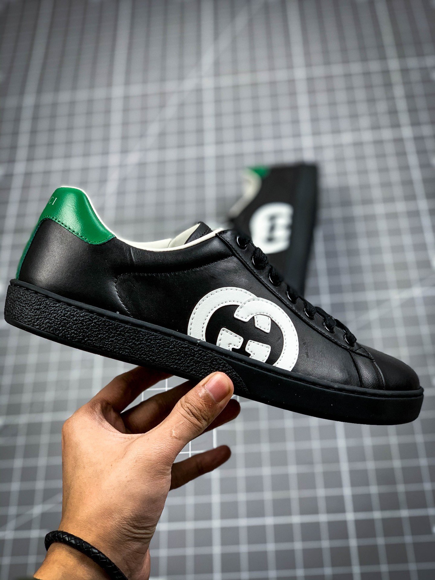 Gucci Low Shoes Black/Black/White-Green 3