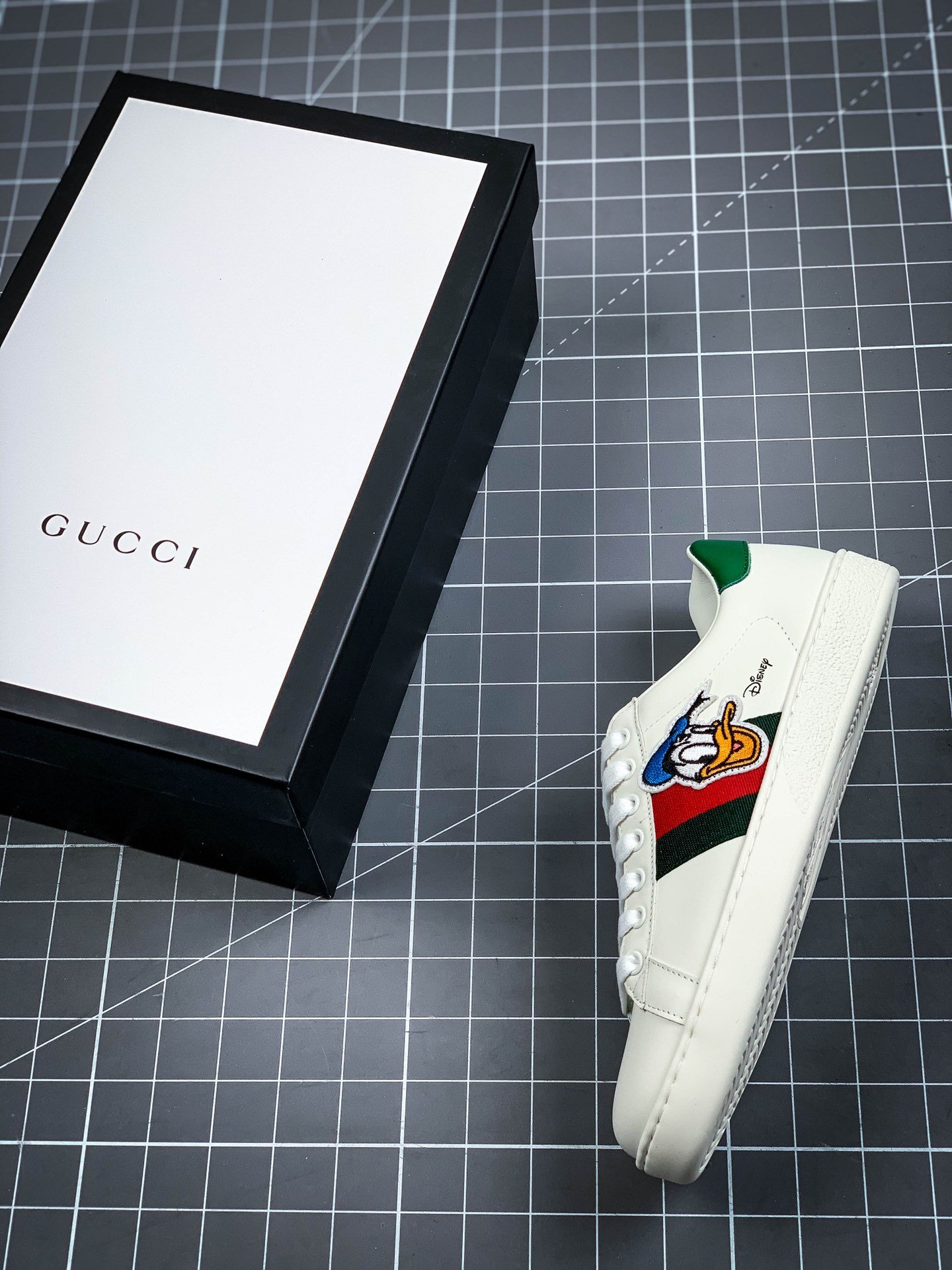 Gucci Low Shoes White/White-Green/Red 13