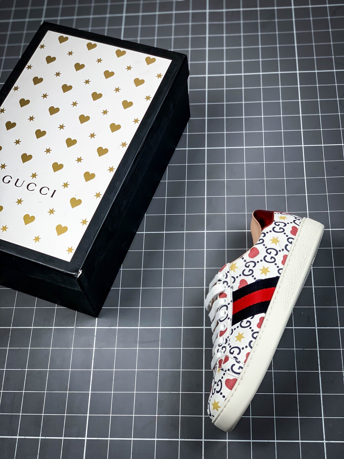 Gucci Sneakers White/Red/Black 5