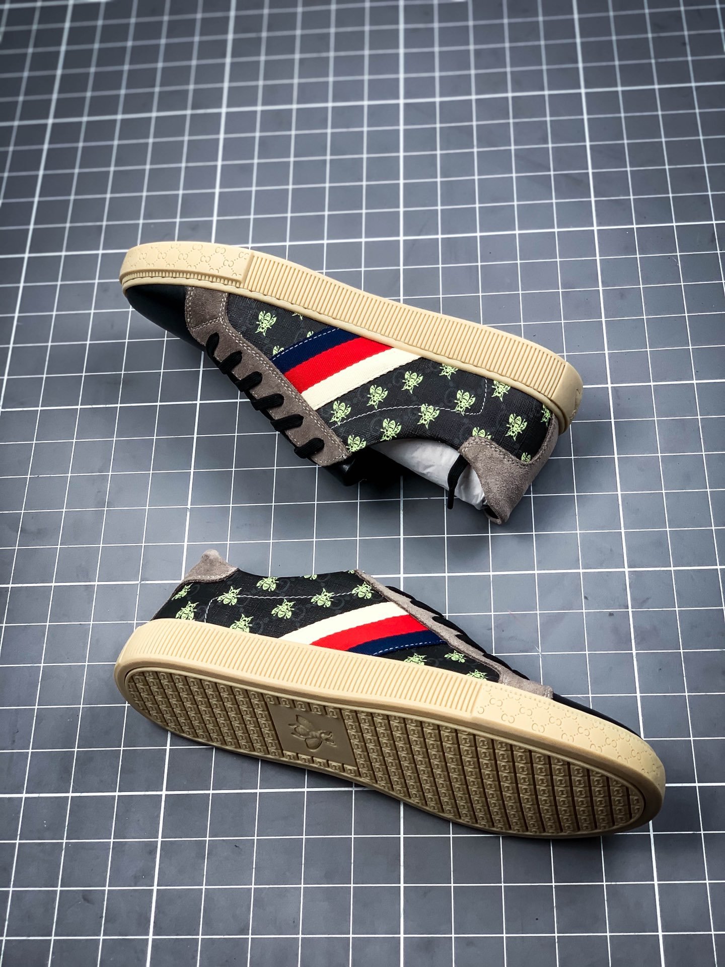 Gucci Ace Embroidered Low-Top Sneaker Black/Blue/Red 9