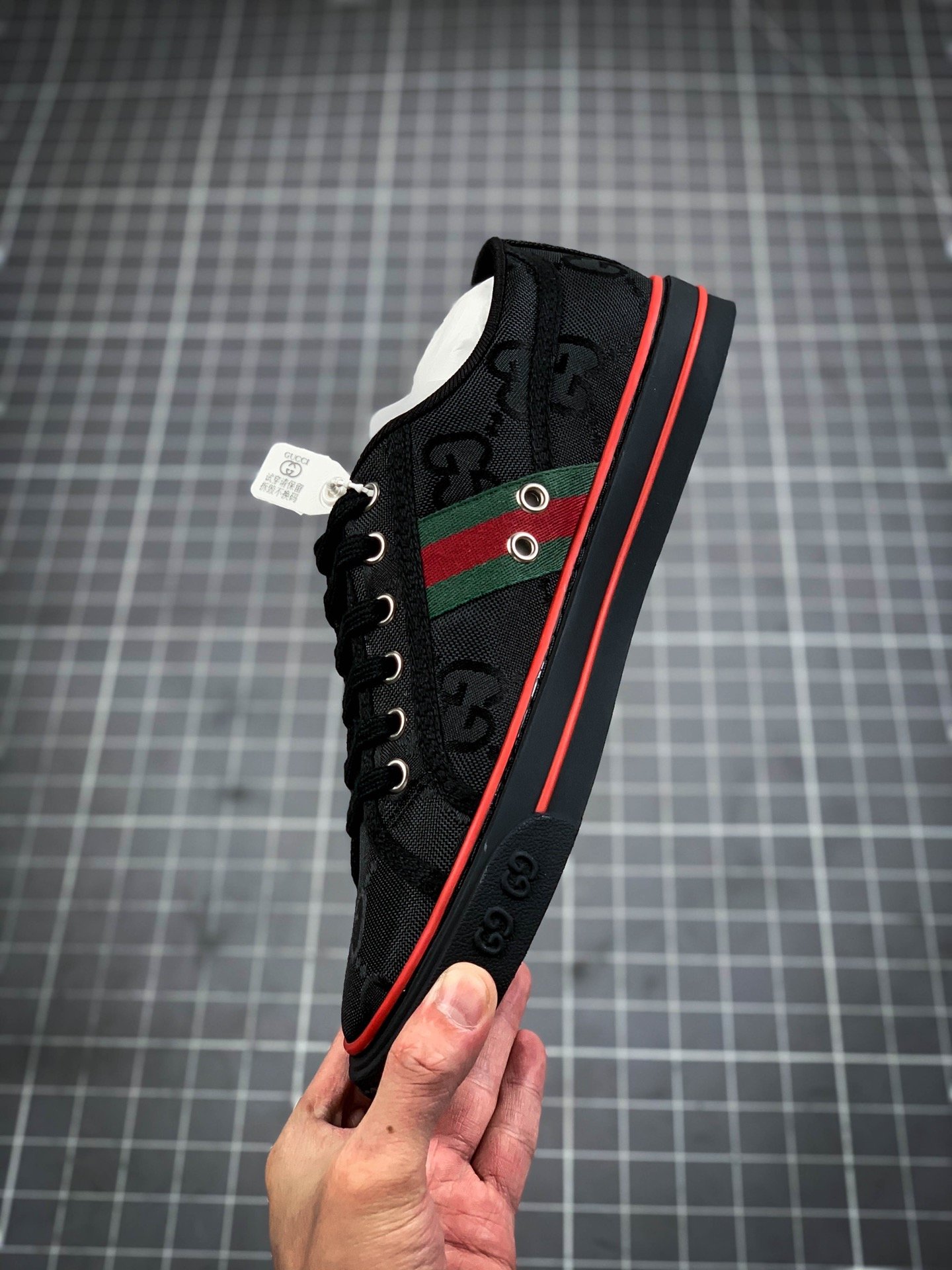 Gucci Ace Embroidered Low-Top Black/Greem/Red 11