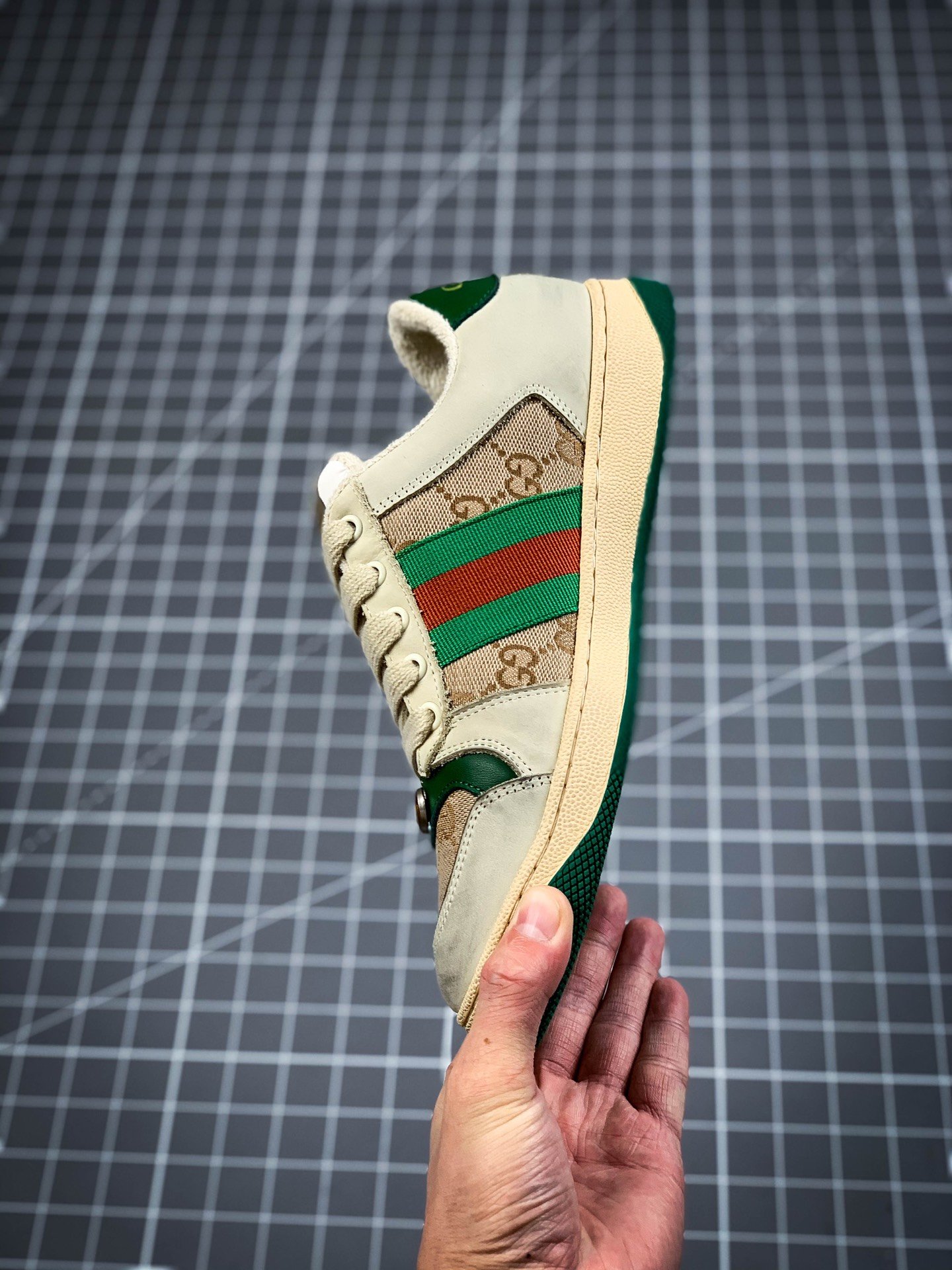 Gucci Distressed Leather Sneaker Beige/Red/Green 3