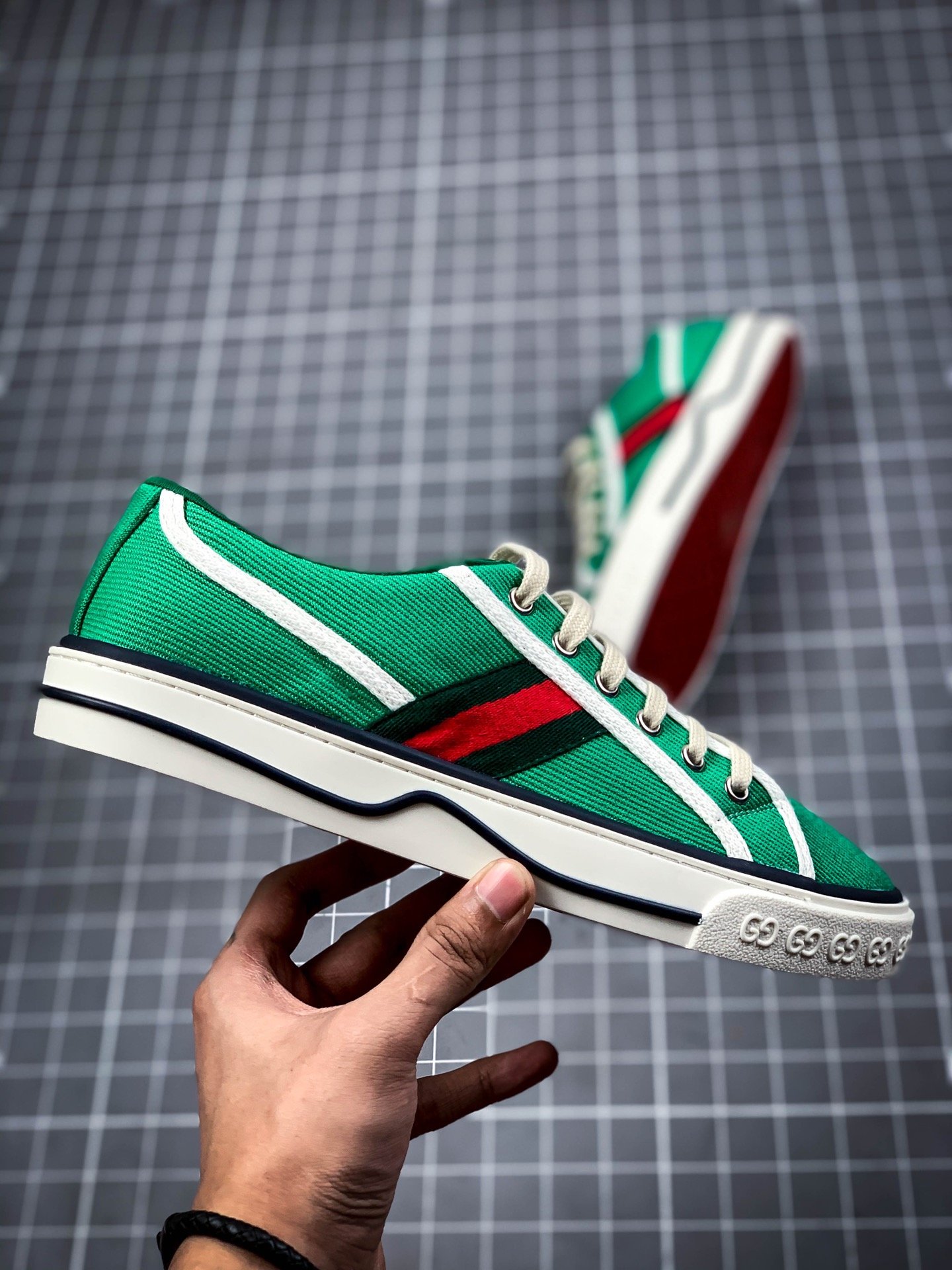 Gucci Ace Embroidered Low-Top Sneaker Green/White/Red 17