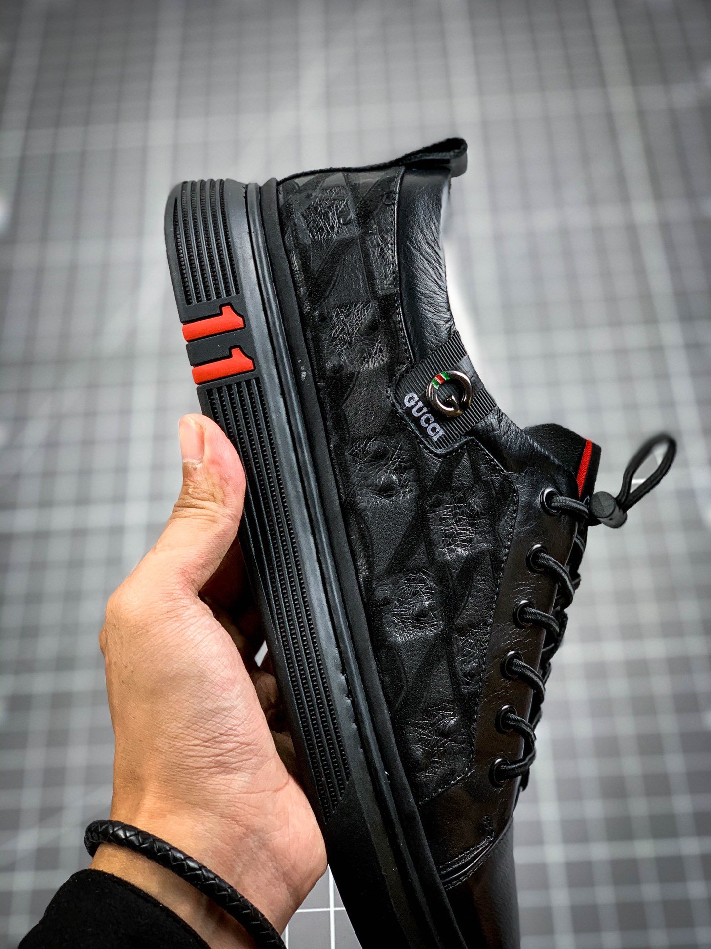 Gucci Low Shoes Black/Black/Red 11