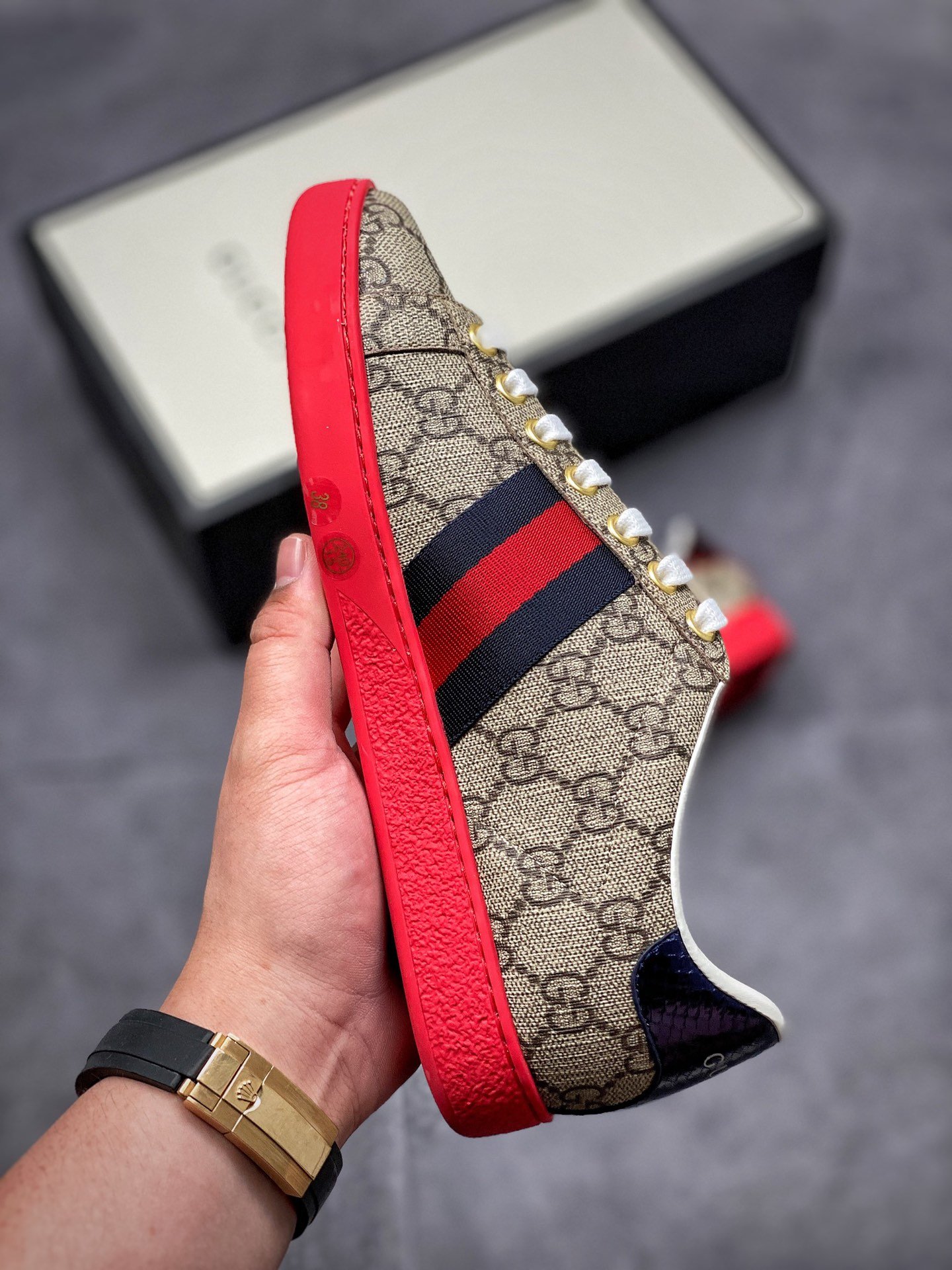 Gucci Ace Embroidered Low-Top Grey/Navy Blue/Red 3