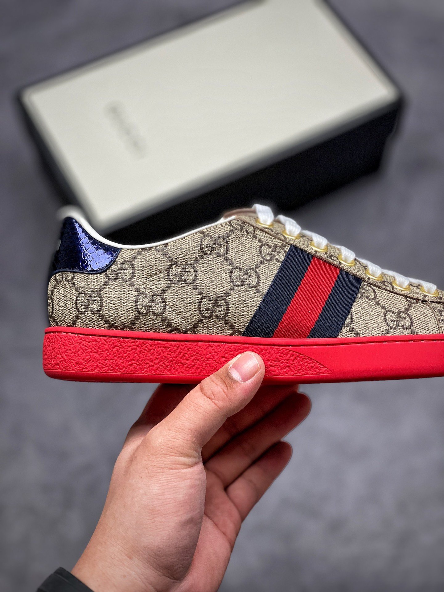 Gucci Ace Embroidered Low-Top Grey/Navy Blue/Red 11