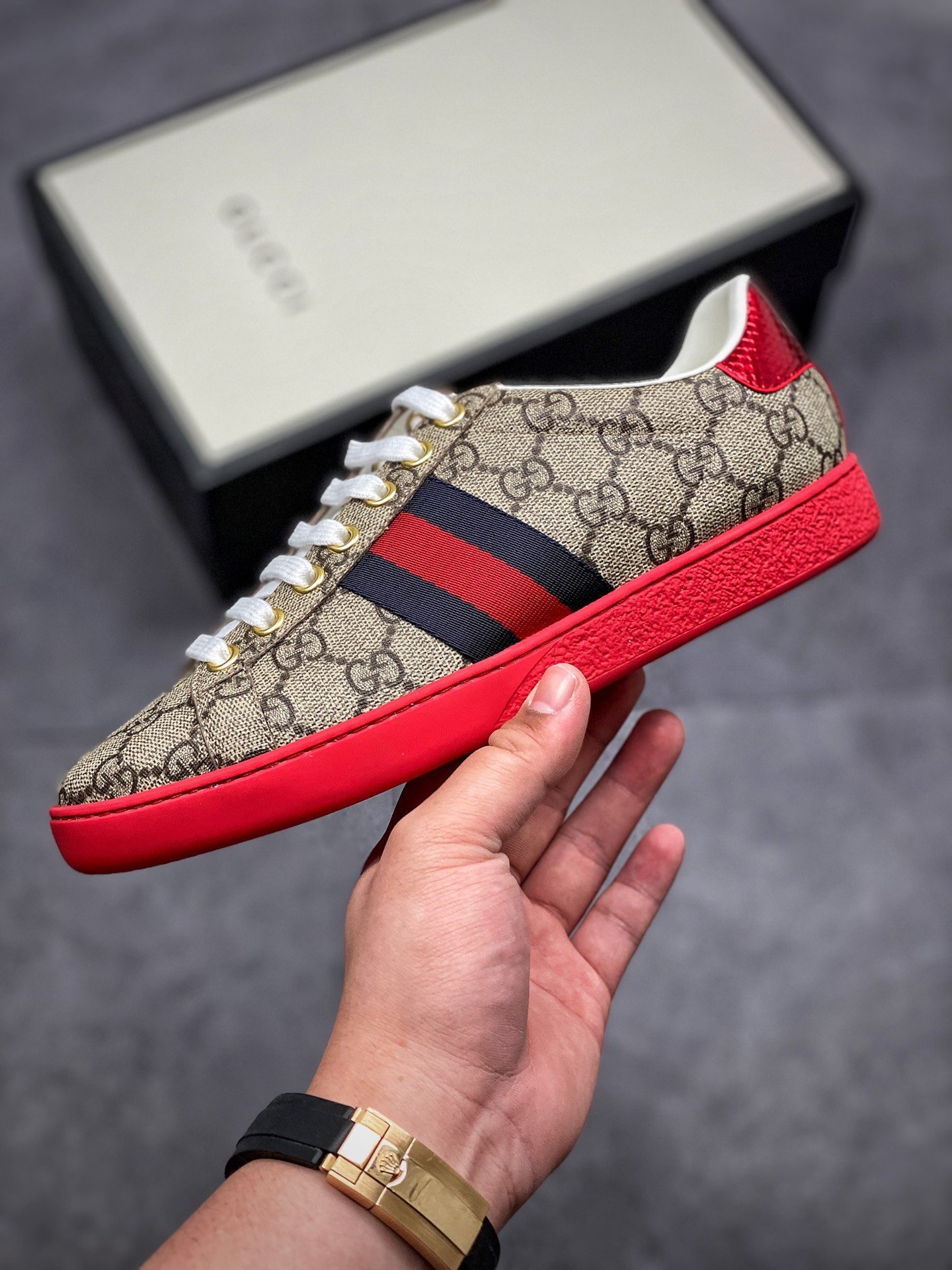 Gucci Ace Embroidered Low-Top Grey/Navy Blue/Red 13