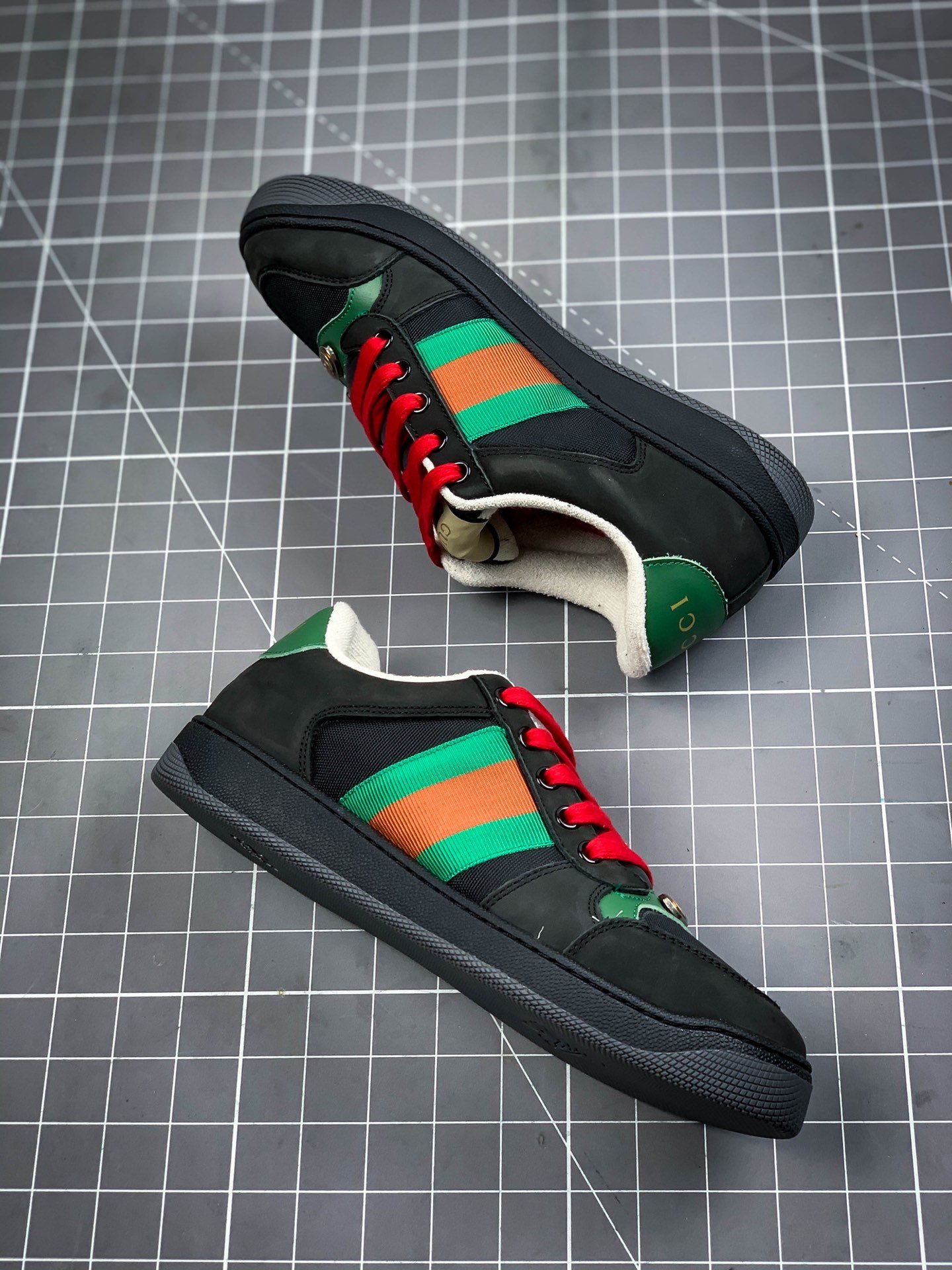 Gucci Low Shoes Black/Green/Red-White 11