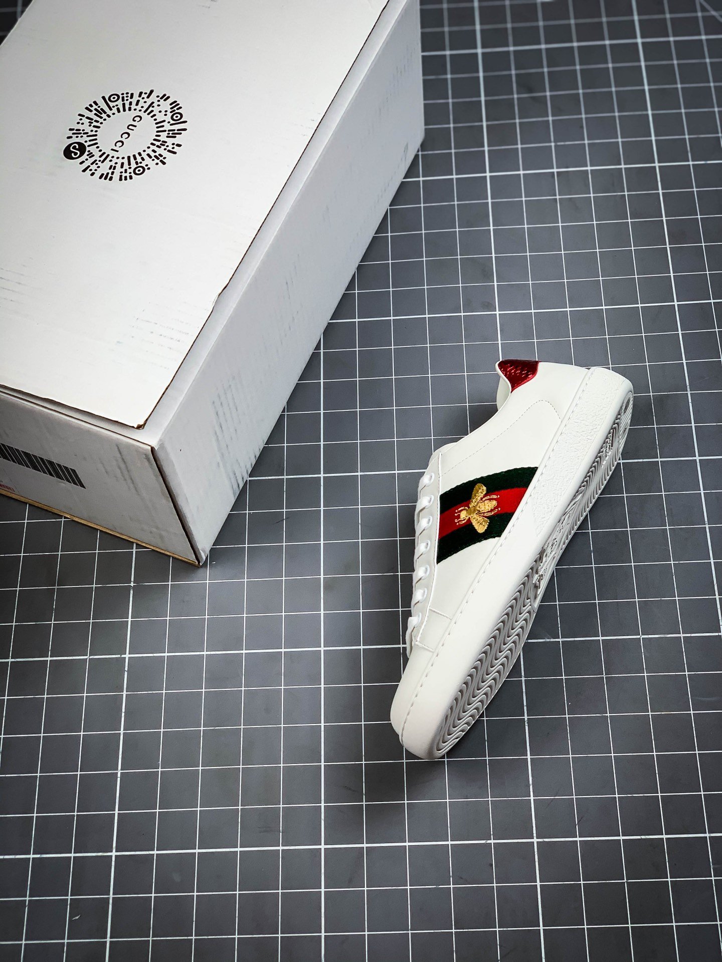 Gucci Ace Embroidered Low-Top Sneaker White/Navy Blue/Red-Gold 15