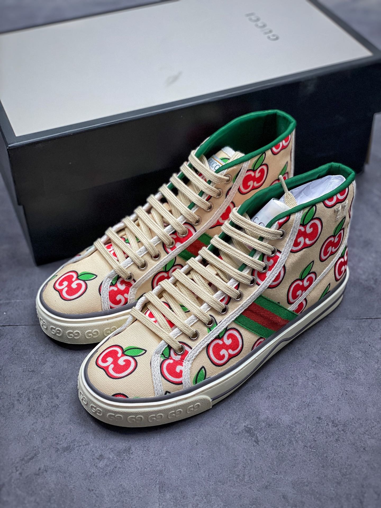 Gucci Tennis 1977 Print Sneaker Beige/Red/Green 5