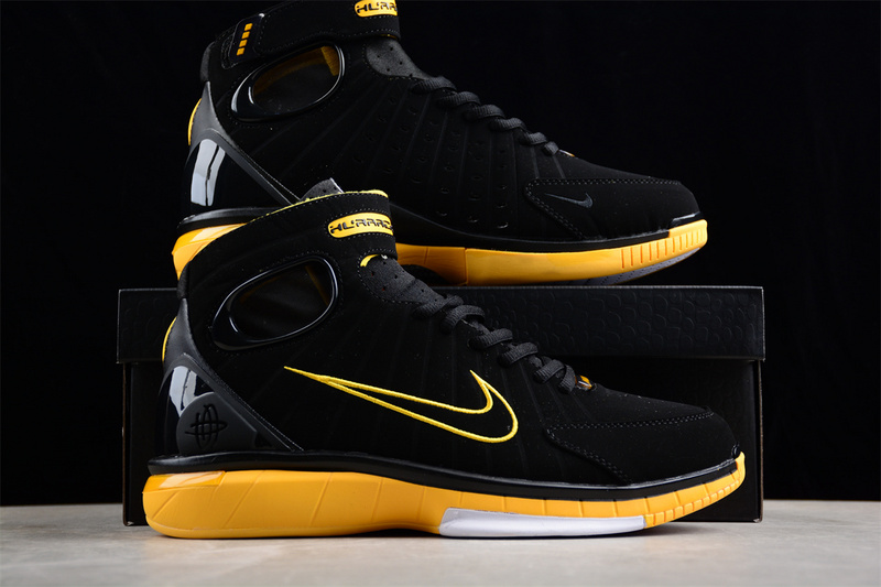 Air Zoom Huarache 2K4 Black/Varsity Maize-White 3