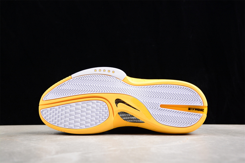 Air Zoom Huarache 2K4 Black/Varsity Maize-White 29