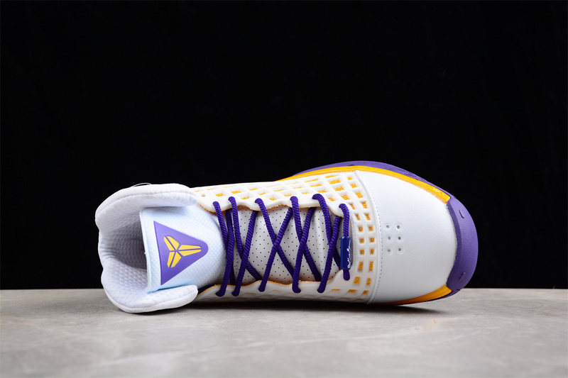 Zoom Kobe Iii 3 Sl Protro Mvp White/Purple/Gold 27