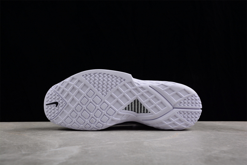 Zoom Kobe 3 Sl White/Black 31