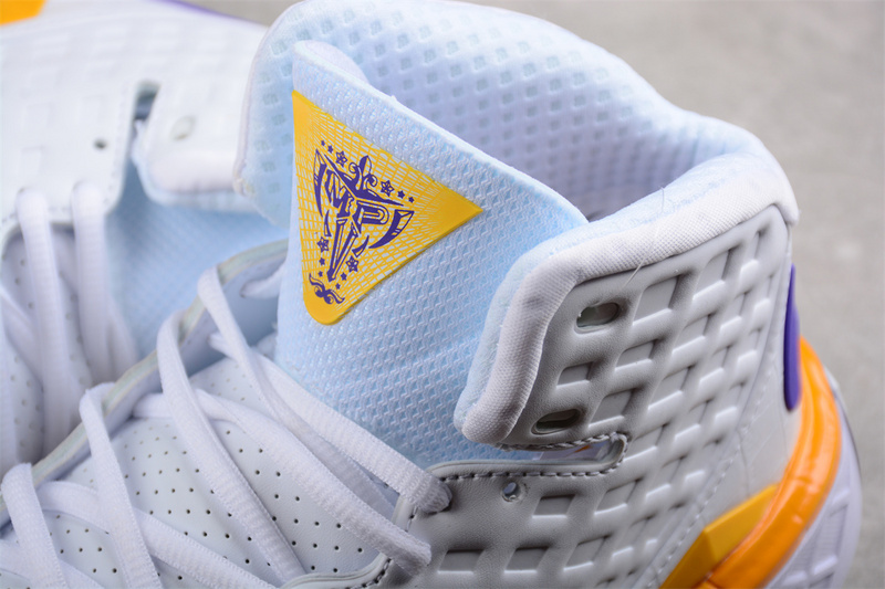 Zoom Kobe Iii 3 Sl Protro Mvp White/Gold/Purple 7