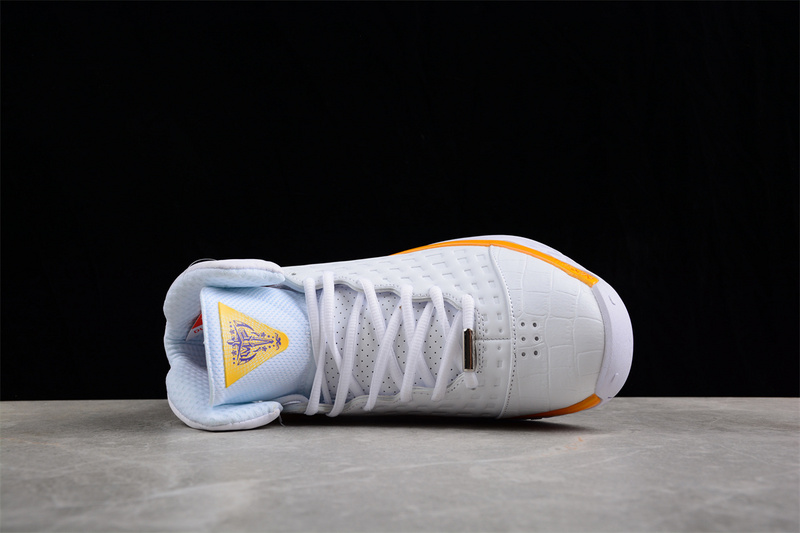 Zoom Kobe Iii 3 Sl Protro Mvp White/Gold/Purple 23