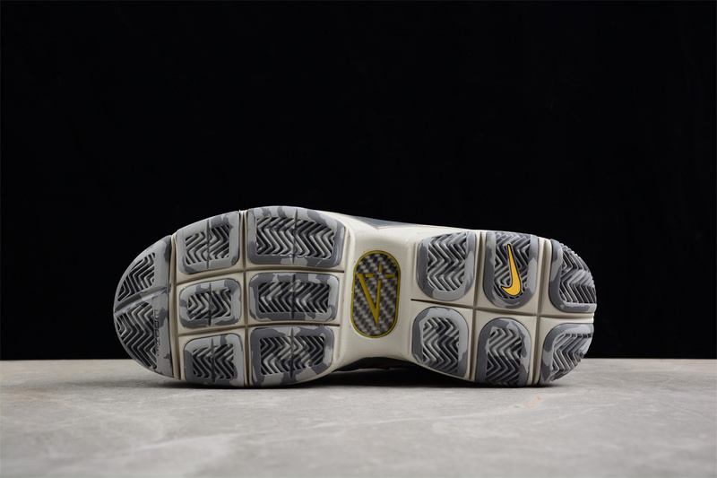 Kobe 2 White/Grey/Yellow 21