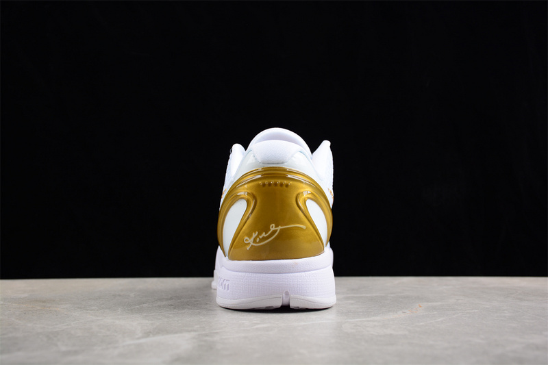 Zoom Kobe White/Gold 23