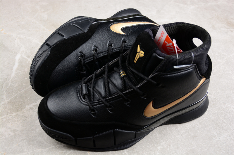 Kobe1 Protro Black/Gold 17