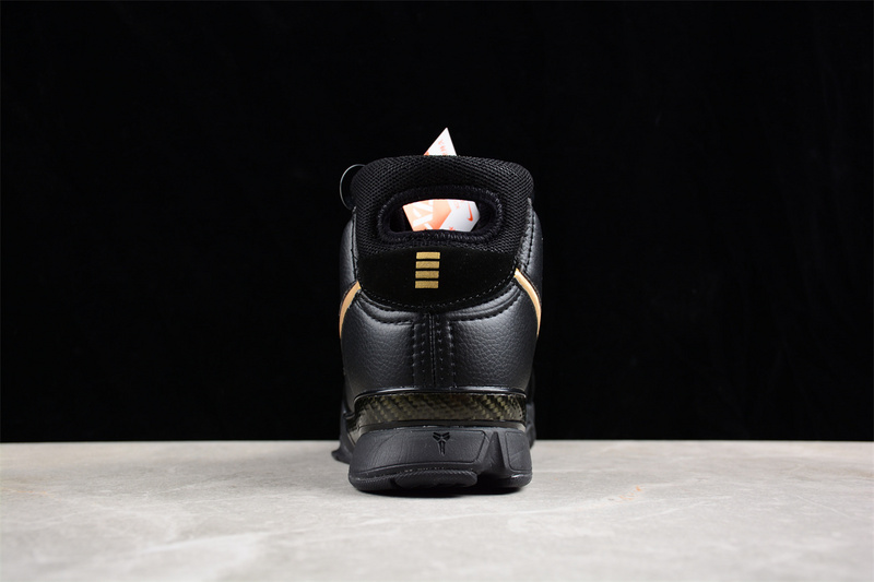 Kobe1 Protro Black/Gold 31