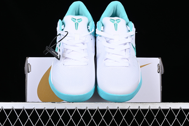 Kobe 8 System White/Green 3