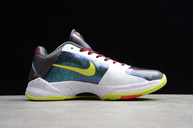 Kobe 5 Protro Chaos White/Cyber-Purple-Red 29