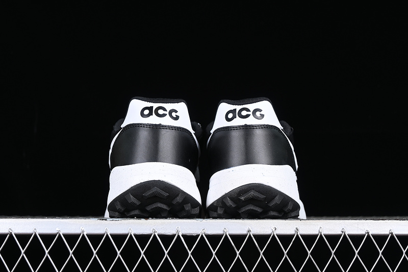 Acg Lowcate Black/Black/White/White 25