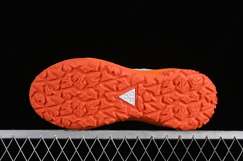 Acg Mountain Fly 2 Low Gtx Se Summit White/Summit White-Safety Orange-Black 3