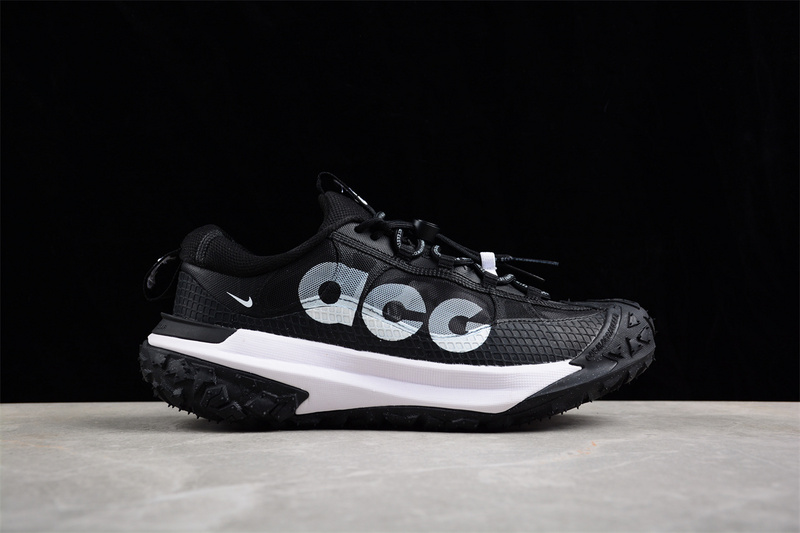 Acg Mountain Fly 2 Low White/Black 21